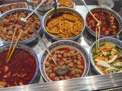 -爆炸头阿姨小四川正宗川味小吃(无任何分店)