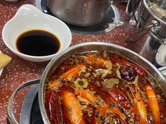 -四囍码头海鲜烧烤自助火锅(外滩南京东路悦荟广场店)