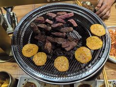 -青瓦餐厅·生鱼片·韩园烤肉(西塔店)