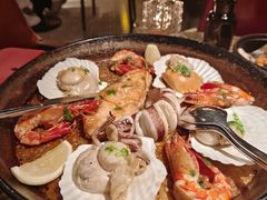传统西班牙墨鱼汁海鲜饭-BROWNSTONE布朗石西班牙餐厅(深圳湾店)