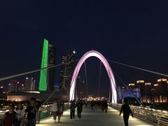 -南京眼步行桥