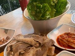 精品牛五花-唯成•韩国炭火烤肉 유성고기