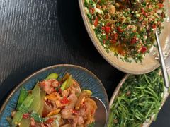 糟辣小炒肉-山石榴·贵州菜(丰盛里店)