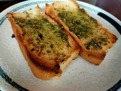 餐前蒜香法包-PIZZA BIANCA(万象城店)