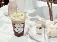 双重开心浓巧-喜茶(迪士尼小镇DP店)