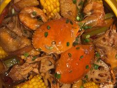 -多嘴超级肉蟹煲(杉杉国潮主题店)