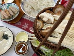 -刘姐啤酒鱼民族演艺餐厅(西街总店)