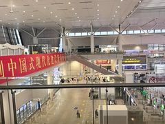 -麦当劳(上海虹桥站30B检票口楼上)