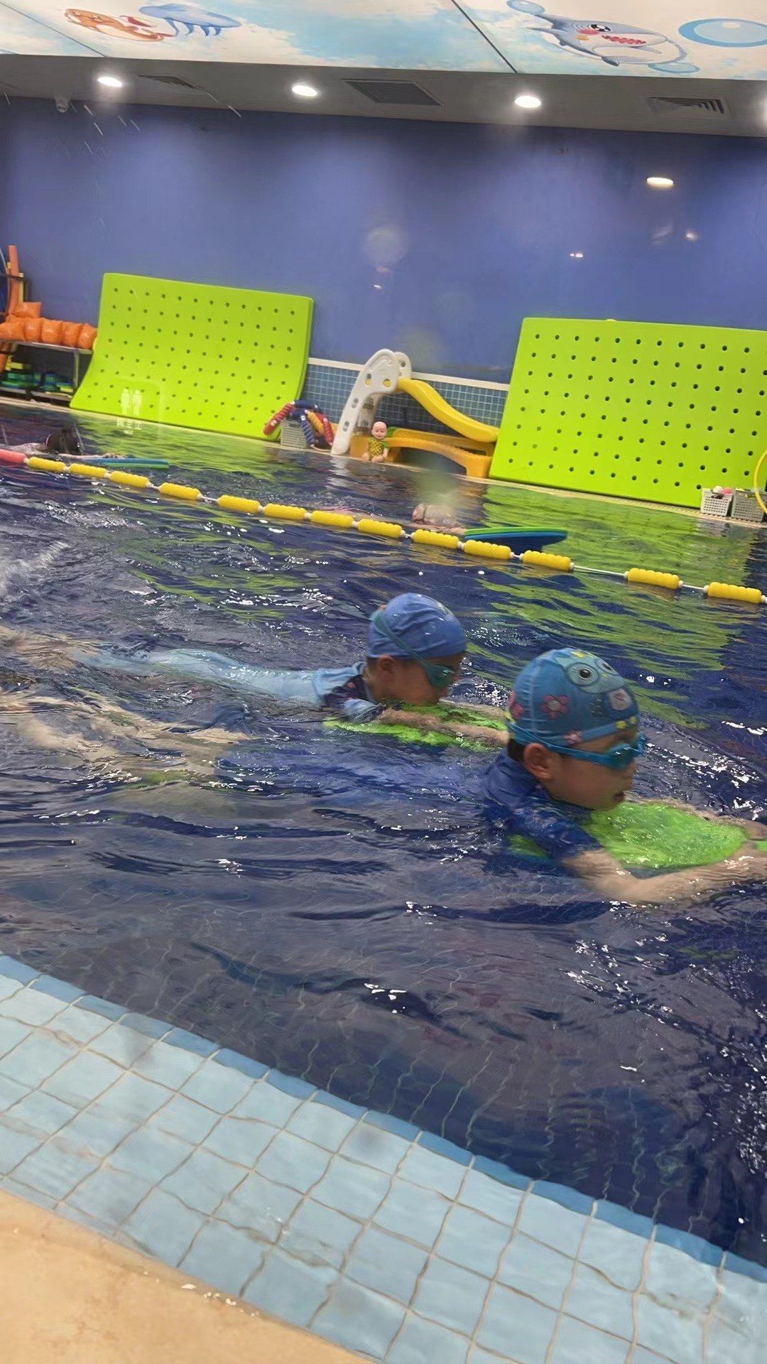 龙格亲子游泳