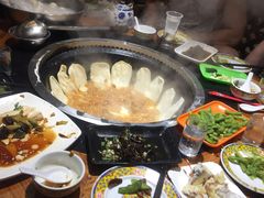 -地锅公社·现炒地锅鸡·地锅鱼·夜宵(罗锦路店)