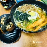 姐妹们，食事处老板娘回来啦[加油][加油]