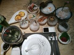 -雍和会海鲜姿造自助(湖东路店)