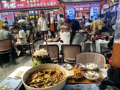 -刘姐啤酒鱼民族演艺餐厅(西街总店)