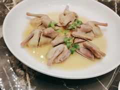 -南京悦客假日酒店