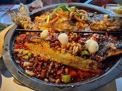 -鸣记脆皮烤鱼·海鲜烤鱼(三八广场店)