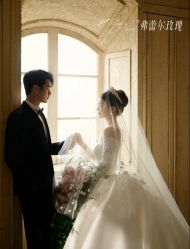 -雅云婚纱摄影工作室旗舰店