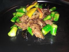 黑蒜炒牛肉-榕港名轩(天禧店)
