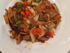 -汗腾格里·风味餐厅(新疆驻京办店)