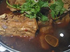 -运气牛自助酱大骨火锅(南京东路店)