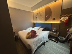 -丽辰酒店(深圳翻身地铁站店)