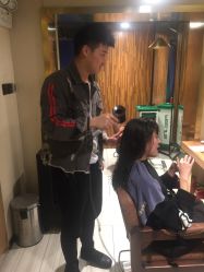 -PE SALON