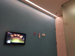 -卡罗酒店(东门晒布地铁站店)