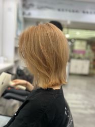 -镁连社·美联社