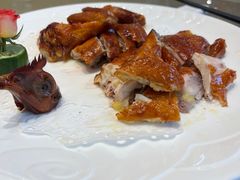 脆皮烧鸡-潮珍苑海鲜粤菜酒家·广式茶点·宴请(临江大道店)