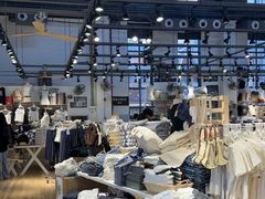-Brandy Melville