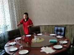 -扒虾小妹儿麻辣海鲜(宏图街店)