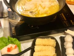 -鲜入围煮花胶鸡海鲜火锅