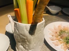 -穹六人间 people 6(岳阳路店)