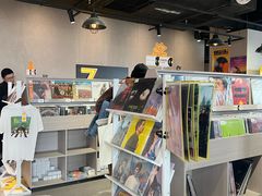 -浣熊唱片店(上海影城店)