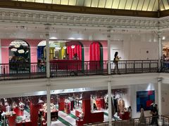 -乐蓬马歇百货公司(Rive Gauche)