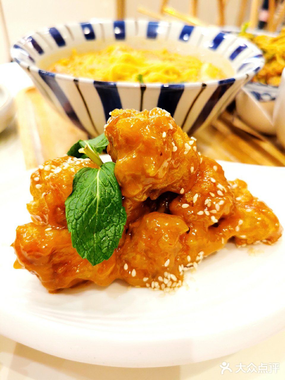 金玡居海鲜叻沙汤面 鲜辣咸甜又开胃!