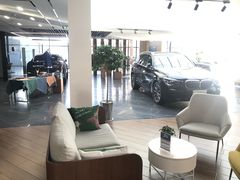 -宁波宝信宝马4S店(江北日湖店)