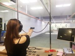 -都市枪神实弹射击俱乐部