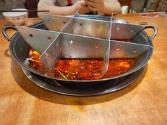 -周小明火锅(黑金冠社区店)