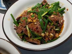 -费大厨辣椒炒肉(高铁吾悦广场店)