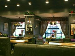 -愉肴麻辣香锅(中山路店)