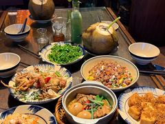 -Cuc Gach Quan Restaurant