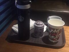 -星巴克(上海虹桥南丰城办公楼店)