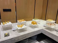 -飨食汇全日制餐厅·昆山皇冠假日酒店(九方店)