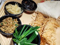 -丁里羊肉小镇(天鹅湖总店)