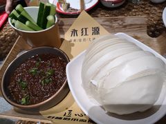 王哥庄大馒头-永红源啤酒·烧烤·海鲜·大排档(台柳路店)