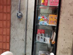 -必胜客(上海华谊新所店)