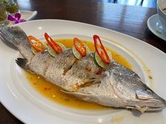 -Chom Cafe and Restaurant