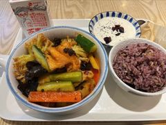 -轻蔬不用等·素食(江苏路店)