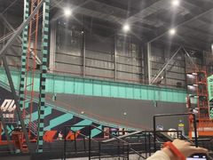 -极限PLAY运动娱乐新世界·团建派对潮玩休闲馆·室内蹦极高空游乐园
