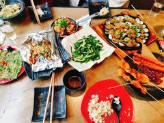 -何师烧烤Pro ·江湖川菜·小龙虾·精酿(太古里旗舰店)